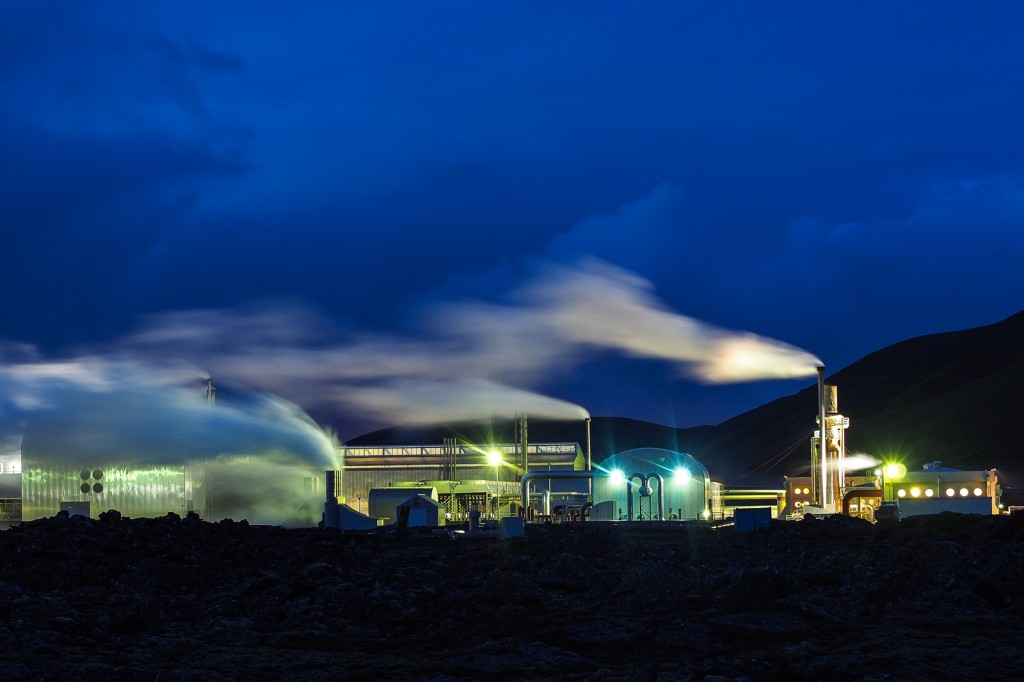 Wyjasnij Dlaczego Na Islandii Mogly Powstac Elektrownie Geotermalne Elektrownia geotermalna Islandia - Marcin Dobas